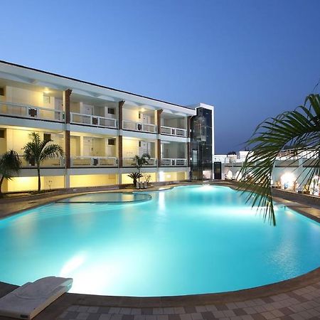 Prakruti Resort Vadodara Buitenkant foto